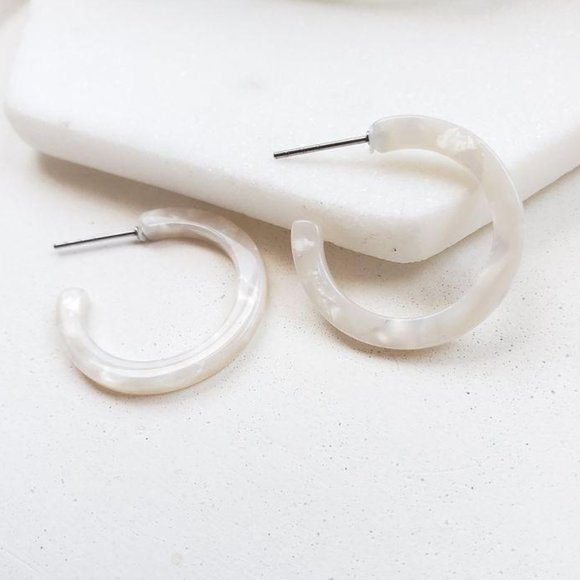 Cam Mini Hoops - Pearl - Picture 1 of 4